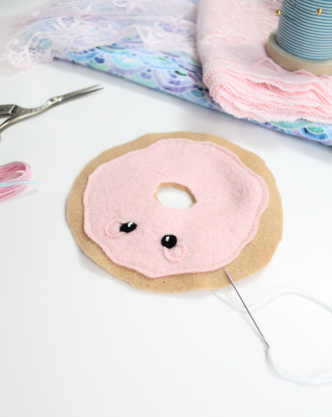 Sew Your Own Felt Donut Pin Cushion – Ohhh Lulu