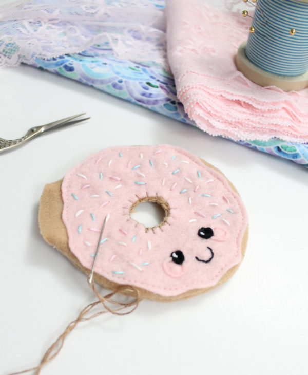 Sew Your Own Felt Donut Pin Cushion – Ohhh Lulu